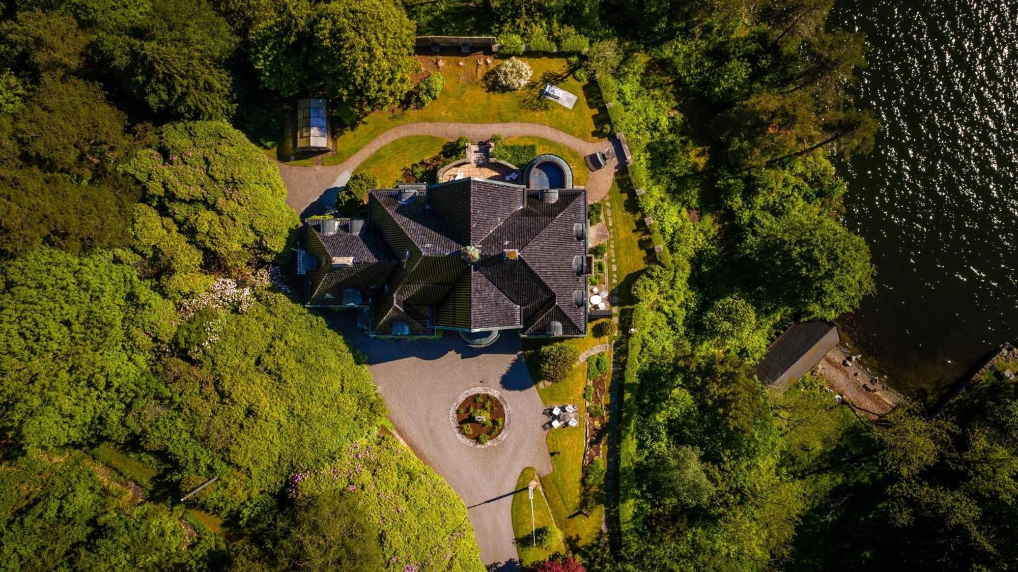 Unique Victorian Villa With Private Coastline Берген Экстерьер фото